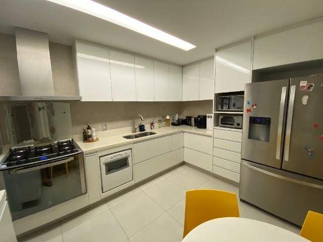 Barra da Tijuca, Cobertura Duplex 280 m2 Quadra da praia R$ 3.790k!