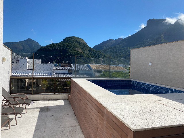 Barra da Tijuca, Cobertura Duplex 280 m2 Quadra da praia R$ 3.790k!