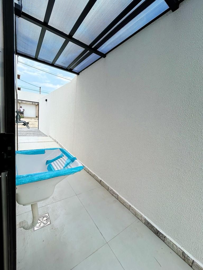 Casa em Cabo Frio, 58m2 330mil!